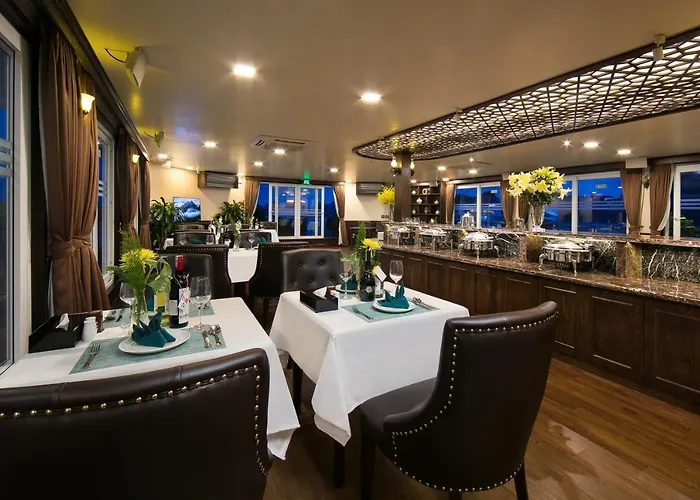 Mon Cheri Cruises  5*