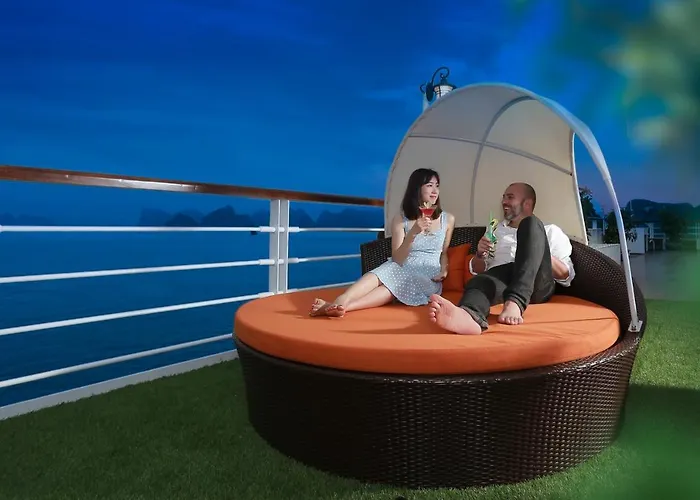 Mon Cheri Cruises 5*